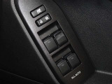 電動格納式ドアミラー・パワーウインドウを装備しています。
