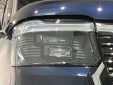 LEDヘッドライトは、点灯の瞬間から最大光量を発揮し、突然暗くなるトンネルなどでの安定感を高めます。