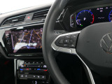 設定したスピードを上限に自動で加減速をし、一定の車間距離を保つ事で長距離運転の疲労を軽減する【ACC】が装備。