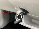 前席にはシガー電源を装備しております。