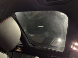 サンルーフが装備されている場合の車両は、開放感がありドライブを楽しくさせてくれます!!