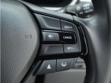 ◆アダプティブクルーズコントロール◆予め設定した車速内でクルマが自動的に加減速。前走車との適切な車間距離を維持しながら追従走行します。【LKAS】車線維持支援システムでステアリング操作を支援。