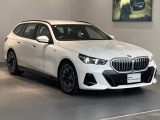 BMWが誇るプレミアムツーリングワゴン。523d xDrive Touring M Sportが入庫いたしました。