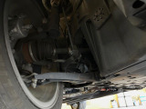 お車を安心してお乗りいただく為には、足回りの定期点検が欠かせません。サービスサポート(有償保証)では無料点検もご提供しており、安心のカーライフをお過ごしいただけるサポート体制が整っています。