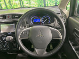 【純正革巻きステアリング】上質な革を使用することで、手にしっかり馴染みとても運転しやすいハンドルです♪