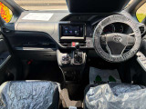 運転席・助手席の俯瞰視点です!乗った際のイメージが湧きます!