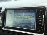 便利な【バックモニター】で安全確認もできます。駐車が苦手な方にもオススメな便利機能です。
