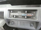 マニュアルエアコン装着です。夏は、快適に、冬でも車内の曇りを取ってくれるので安全です。