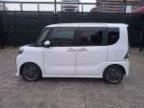 両側パワースライドドア付きだから、狭い駐車スペースなどでの 乗り降りラクラク!小さなお子さまのいるご家庭には嬉しい装備。