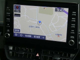 【9インチ純正ナビ】純正ナビを装備。タッチパネル式で使いやすく、詳細地図により目的地をピンポイントで設定できます。初めての道でも迷いにくく、ロングドライブも快適ですよ♪