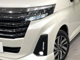 【LEDヘッドライト】悪天候や夜間走行時も良好な視界を確保し安心して運転できる高輝度LEDヘッドライトを装備!点灯速度が早く、消費電力も抑えられています。