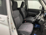 【フロントシート】さまざまな体格の方が快適に運転ができるよう配慮したシートになっております。