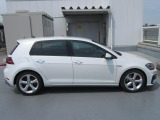 VW認定中古車は、お客様の安全性のため、厳しい基準を設定しております。☆ロード・アシスタンス・サービス☆24時間365日、お客様のカーライフをサポートします☆