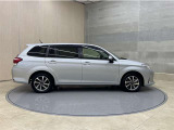 全車1年間の走行距離無制限のロングラン保証付きです。また、さらに安心をお求めの方には1年〜2年の保証延長ができる「ロングラン&alpha;保証」(有償)もお選びいただけます。