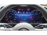 高いレベルの知性を備えたメルセデスの「インテリジェントドライブ」は、ドライバーの疲労を軽減し、安全かつ快適なドライブの一助となります。