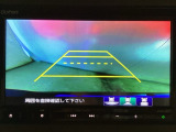 バックでの車庫入れも安心です! リアカメラが付いているバックモニター付のナビを装備しております。操作線もついており距離感も画面から確認できます。