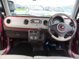 フロントガラスも大きく視界が広いので安心です、運転が楽しくなりますね。