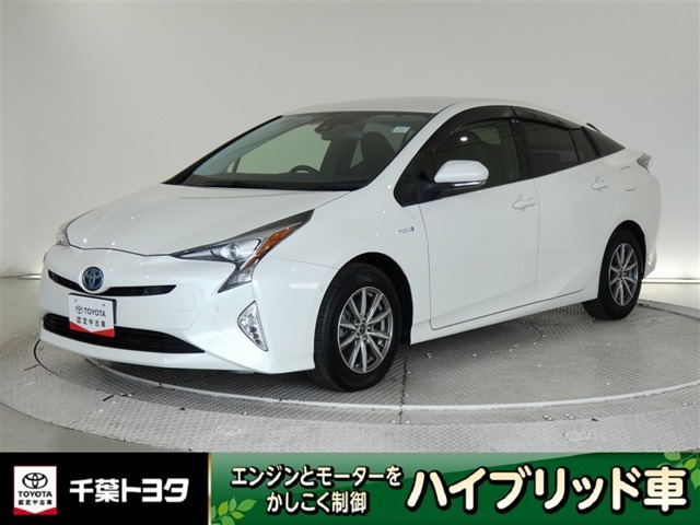 プリウス 1.8 S セーフティ プラス 