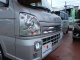 LEDヘッドライト装備なので暗い夜間の運転も安心☆