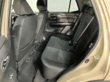 当店ではauも取り扱っております。お車と一緒にau携帯の機種変更も可能です♪また、自動車保険も取り扱っております。車の支払いと自動車保険の支払いをまとめてお支払い可能なプランもあります♪