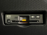 【ETC】高速道路の料金所をストレスなく通過!話題のスポットやサービスエリアに多い「スマートIC」利用時は必須のアイテムです。当店でセットアップを実施、ご納車当日からすぐにご利用いただけます!