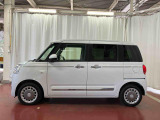 【スマートアシスト搭載車】 衝突回避支援ブレーキ機能(対車両・歩行者)、衝突警報機能(対車両・対歩行者)、誤発信抑制制御機能などの機能で安全な運転をサポートします。