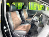 運転席シート廻りは使用感も少なく、良好な状態となっています。丁寧に使われていたことがよくわかりますね。