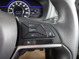 クルーズコントロールスイッチです。セットするとアクセル操作無しで一定の速度をキープ!高速道路で便利なアイテムです!
