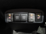 シートヒーター・ステアリングヒーター付いてます。寒い冬の運転も快適です。