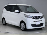 【車両状態証明書】査定協会公認のプロの検査員が公平かつ確かな基準で検査を実施。車両評価をもとに、安心しておクルマをお選びいただけます。
