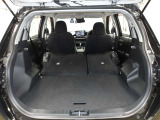 リヤシートを両方倒せば大きな荷物も車載可能です♪