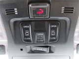 両側パワースライド装備です♪運転席から開け閉めの操作・ON/OFFの切替えも可能です♪