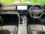 クラウンクロスオーバー 2.5 G アドバンスト レザー パッケージ E-Four 4WD 