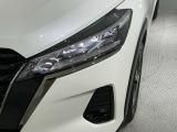 LEDヘッドライトは、点灯の瞬間から最大光量を発揮し、突然暗くなるトンネルなどでの安定感を高めます。