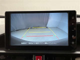 バックガイドモニター付き。これがあればバックするのもラクですよね。