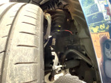 お車を安心してお乗りいただく為には、足回りの定期点検が欠かせません。サービスサポート(有償保証)では無料点検もご提供しており、安心のカーライフをお過ごしいただけるサポート体制が整っています。