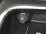 車が大好きなスタッフが心をこめて接客いたします。お客様一人一人のお車に対する思いや気持ちをうかがい、充実した時間が過ごせるよう努めます。