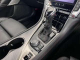 操作が簡単なシフトレバーですのでストレスなく運転が出来ますよ!