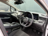 フロントガラスが大きいので、広い視界でとても運転しやすいお車です(*'&omega;'*)