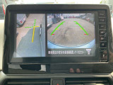 アラウンドビューモニターは自車の前方・側面映像をモニタ-に映して離合時・駐車時などにとても便利です。
