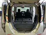 リヤシートを全て倒せばさらに荷物が積めますよ。