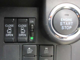 運転席からもスイッチ1つでリヤドアを開閉する事ができます。