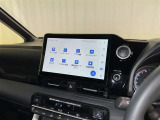 ディスプレイオーディオを装備。スマホとクルマをつなぐことで、これまでのナビに加えて、いろんなサービスが楽しめます。