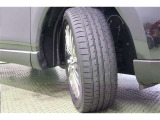 タイヤサイズ 225/55R19。