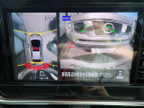 まるでお車を真上から見下ろしたかのような映像をナビに映し出してくれますので狭い駐車場でも周囲を確認する事が出来ますので非常に安心です♪