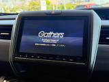 インテリアに馴染む純正ナビがついております。Honda自慢のインターナビは渋滞情報だけでなく天気情報、災害情報、安否情報など多彩な情報をご提供するHonda独自の「通信型ナビ」となっております。