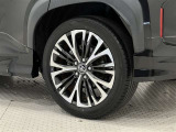 タイヤサイズは215/50R18!純正アルミホイール!納車前の点検時にタイヤ交換させていただきます!