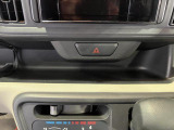 お車の情報が載ったカルテをお渡ししております。