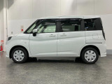 開け閉めの際に隣の車や壁にぶつける心配もありません。