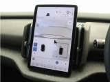 360&deg;ビューカメラは、自車を真上から見下ろすバードアイ映像を表示します。また、フロントビュー、リアビュー、サイドビューの単独表示や、自車周辺の様子を直感的に把握できる3D表示にも対応しています。